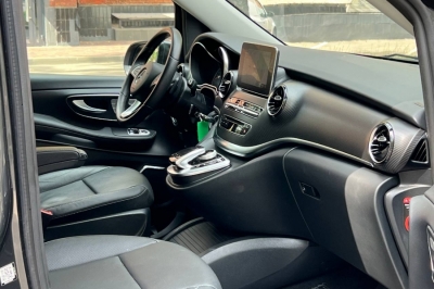 Mercedes Benz V 300d 4MATIC