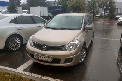 Nissan Tiida