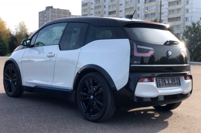BMW i3S
