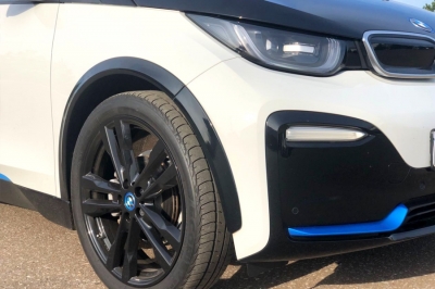 BMW i3S