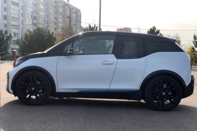 BMW i3S