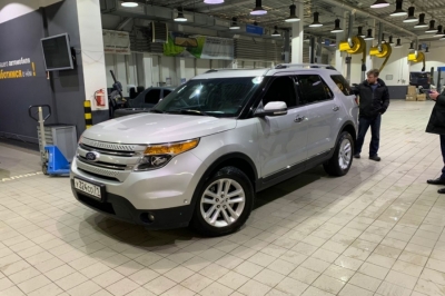 Ford Explorer