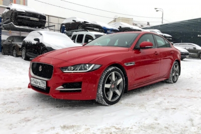 Jaguar XE