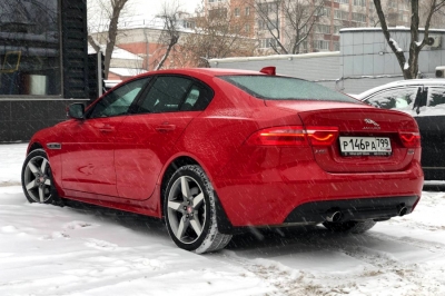 Jaguar XE