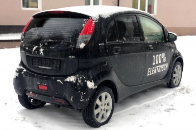 Peugeot iOn