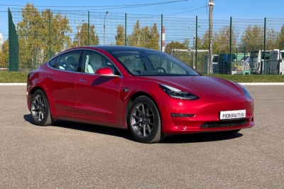 Tesla Model 3 Long Range