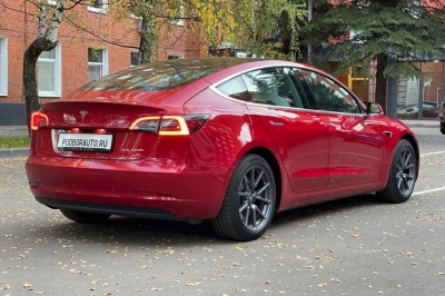 Tesla Model 3 Long Range