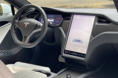 Tesla Model S Performance