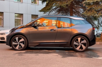 BMW I3