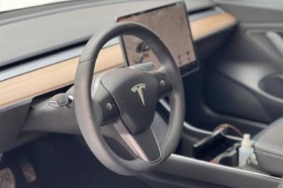 Tesla Model 3 Long Range