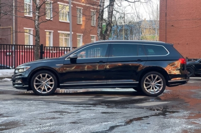 Volkswagen Passat R-line 4M