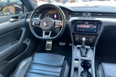 Volkswagen Passat R-line 4M