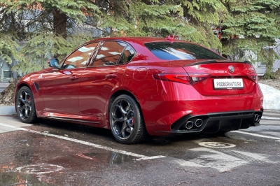 Alfa Romeo Giulia Quadrifoglio 