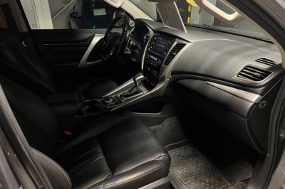 Mitsubishi Pajero Sport