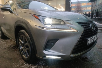 Lexus nx200
