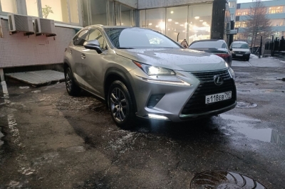 Lexus nx200