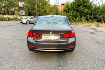 BMW 3 серии 320i