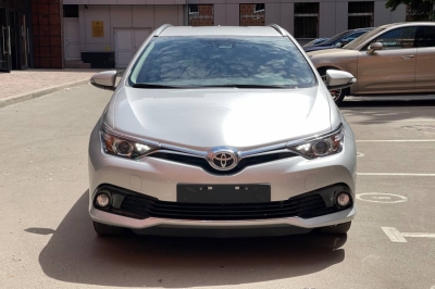 Toyota Auris Touring Sports