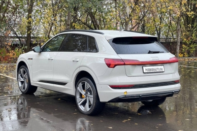 Audi e-tron 55