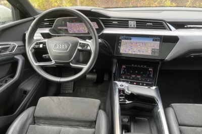 Audi e-tron 55