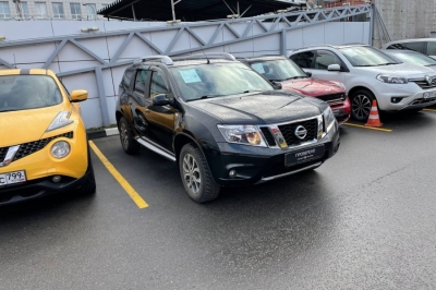 Nissan Terrano III (D10)