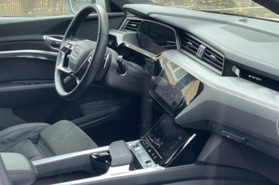 Audi e-tron 55