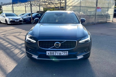 Volvo V90 Cross Country