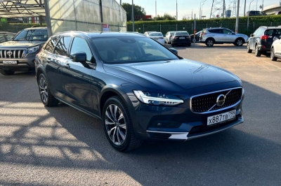 Volvo V90 Cross Country
