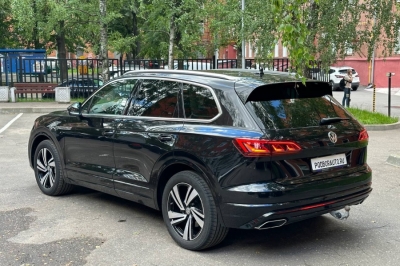 VW Touareg R-line
