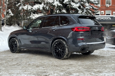 BMW X5 M50d