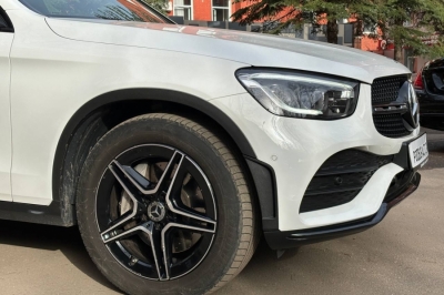 Mercedes-Benz GLC220