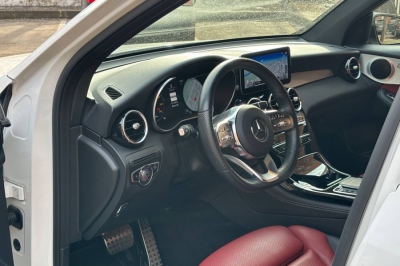 Mercedes-Benz GLC220