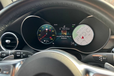 Mercedes-Benz GLC220