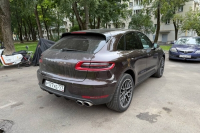 Porsche Macan S