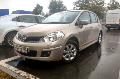 Nissan Tiida