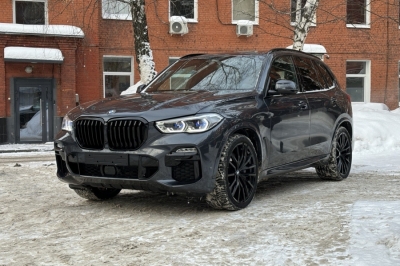 BMW X5 M50d